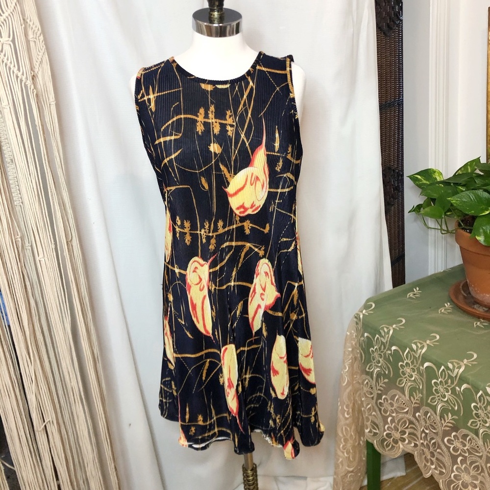 60’s flowy A- line mini👇⁣